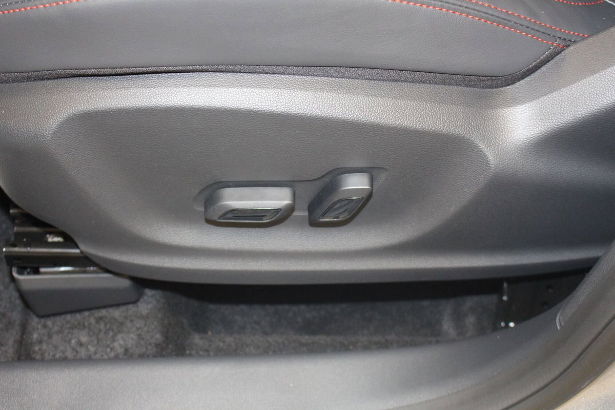 Mg ZS 1.5 Classic Luxury (11)