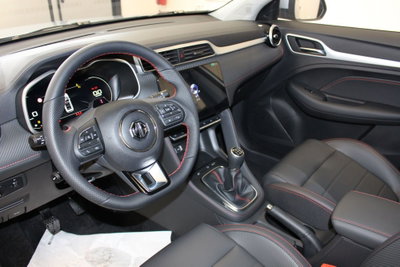 Mg ZS 1.5 Classic Luxury (7)