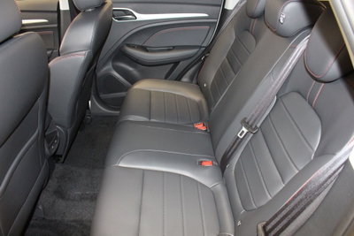 Mg ZS 1.5 Classic Luxury (9)