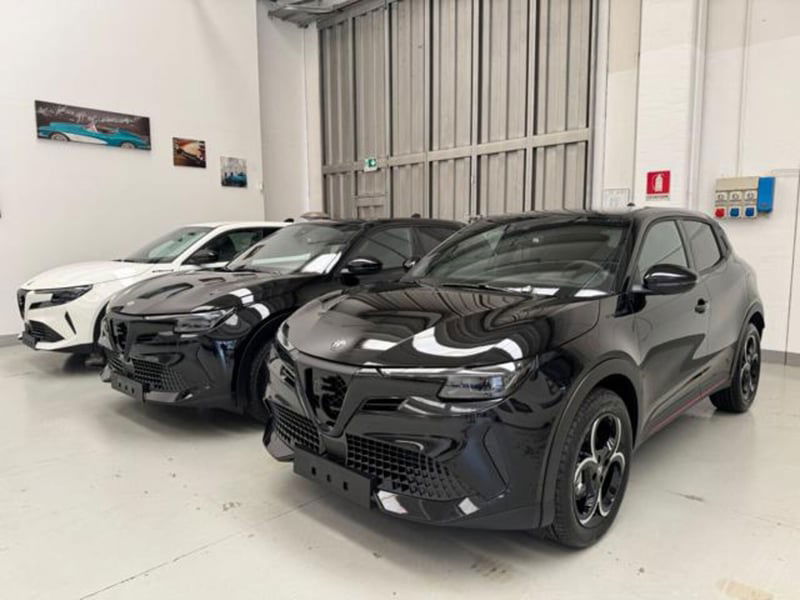 Alfa Romeo Junior 1.2 ibrida Speciale 145cv edct6