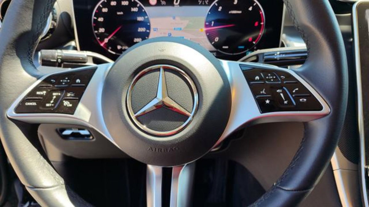 Mercedes-Benz GLC 220 d 4Matic Mild Hybrid AMG Premium Plus (18)