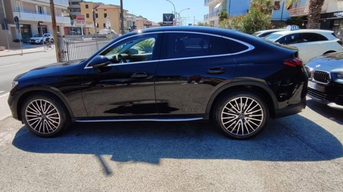 Mercedes-Benz GLC 220 d 4Matic Mild Hybrid AMG Premium Plus (6)