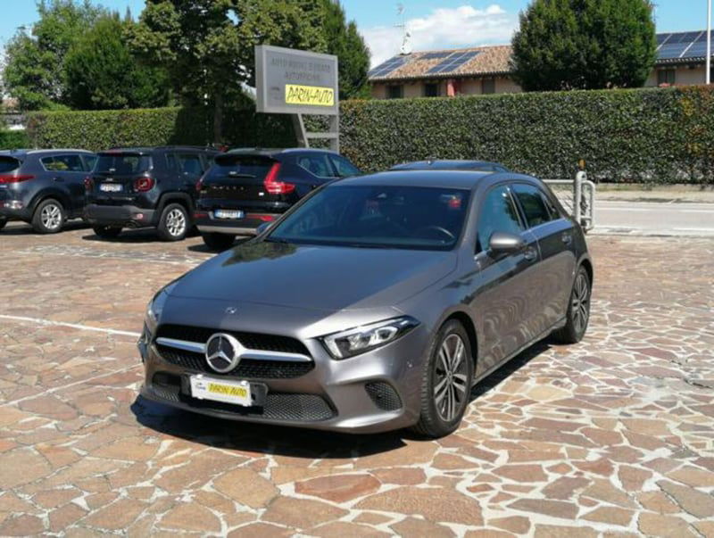 Mercedes-Benz Classe A Sedan 180 d Automatic 4p. Business