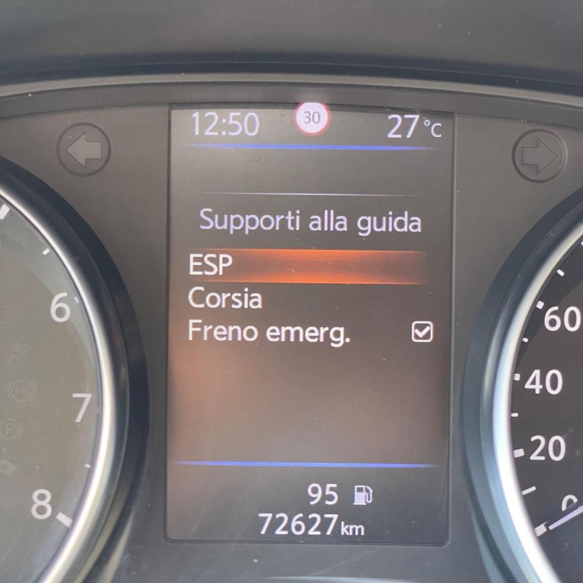 Nissan Qashqai 1.3 DIG-T 140 CV N-Connecta (13)
