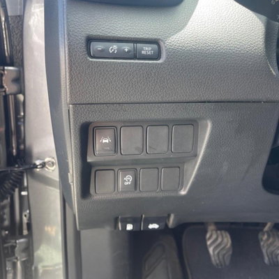 Nissan Qashqai 1.3 DIG-T 140 CV N-Connecta (9)