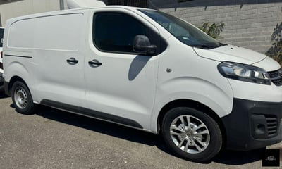 Opel Vivaro Telaio 29 2.0i PL-TN Pianale Cabinato usata