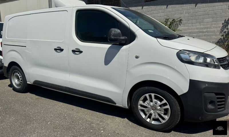 Opel Vivaro Telaio 29 2.0i PL-TN Pianale Cabinato