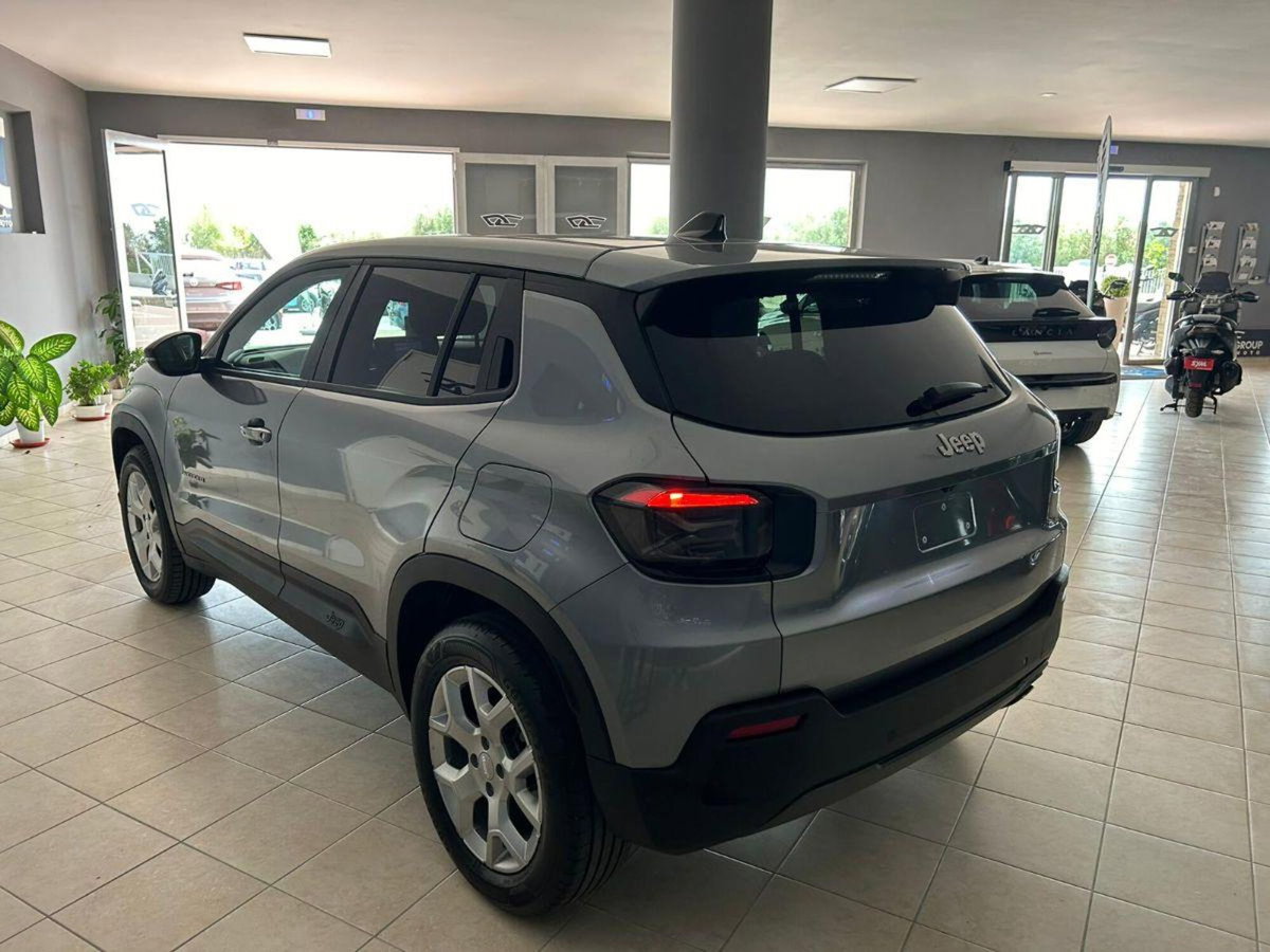 Jeep Avenger 1.2 turbo Longitude fwd 100cv (4)