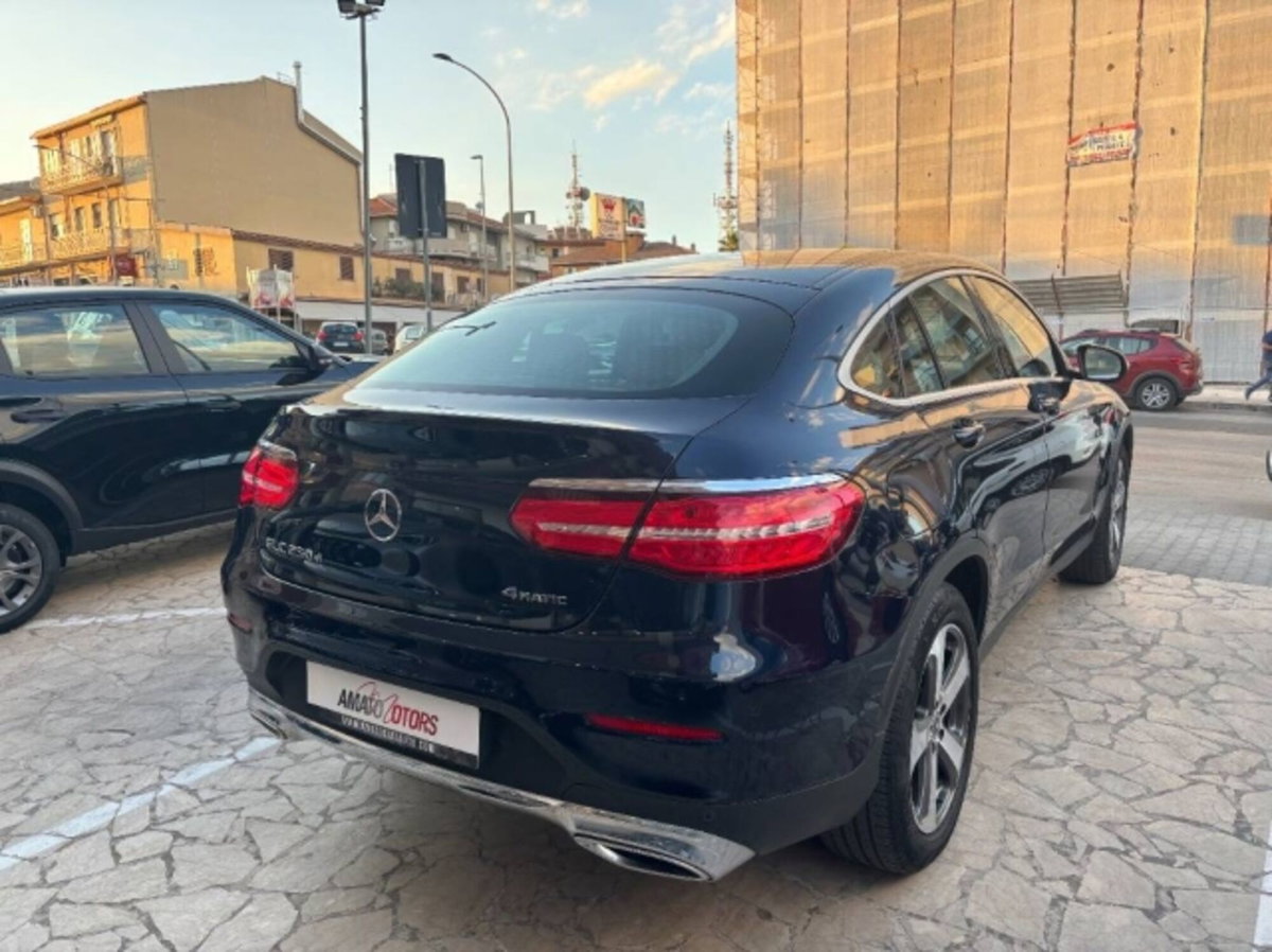 Mercedes-Benz GLC Coupé 250 d 4Matic Coupé Sport (5)