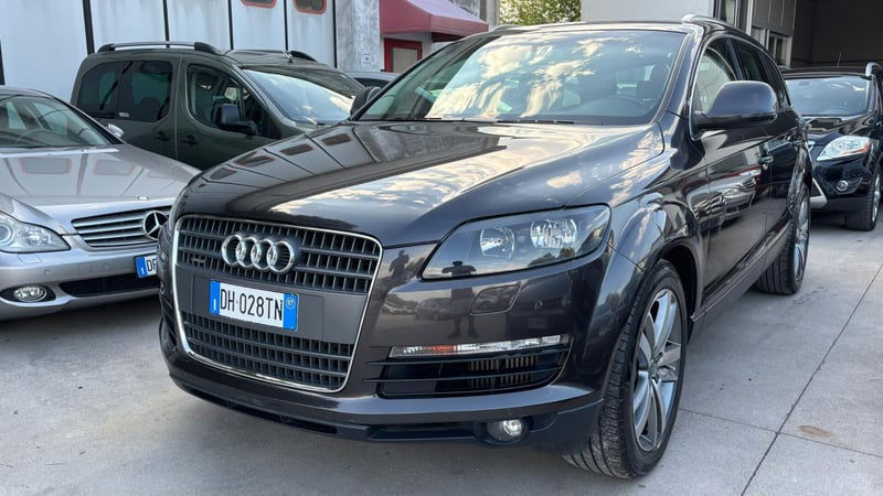 Audi Q7 3.0 V6 TDI 233CV quattro tiptronic