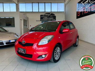 Toyota Yaris 1.3 5 porte Sol usata