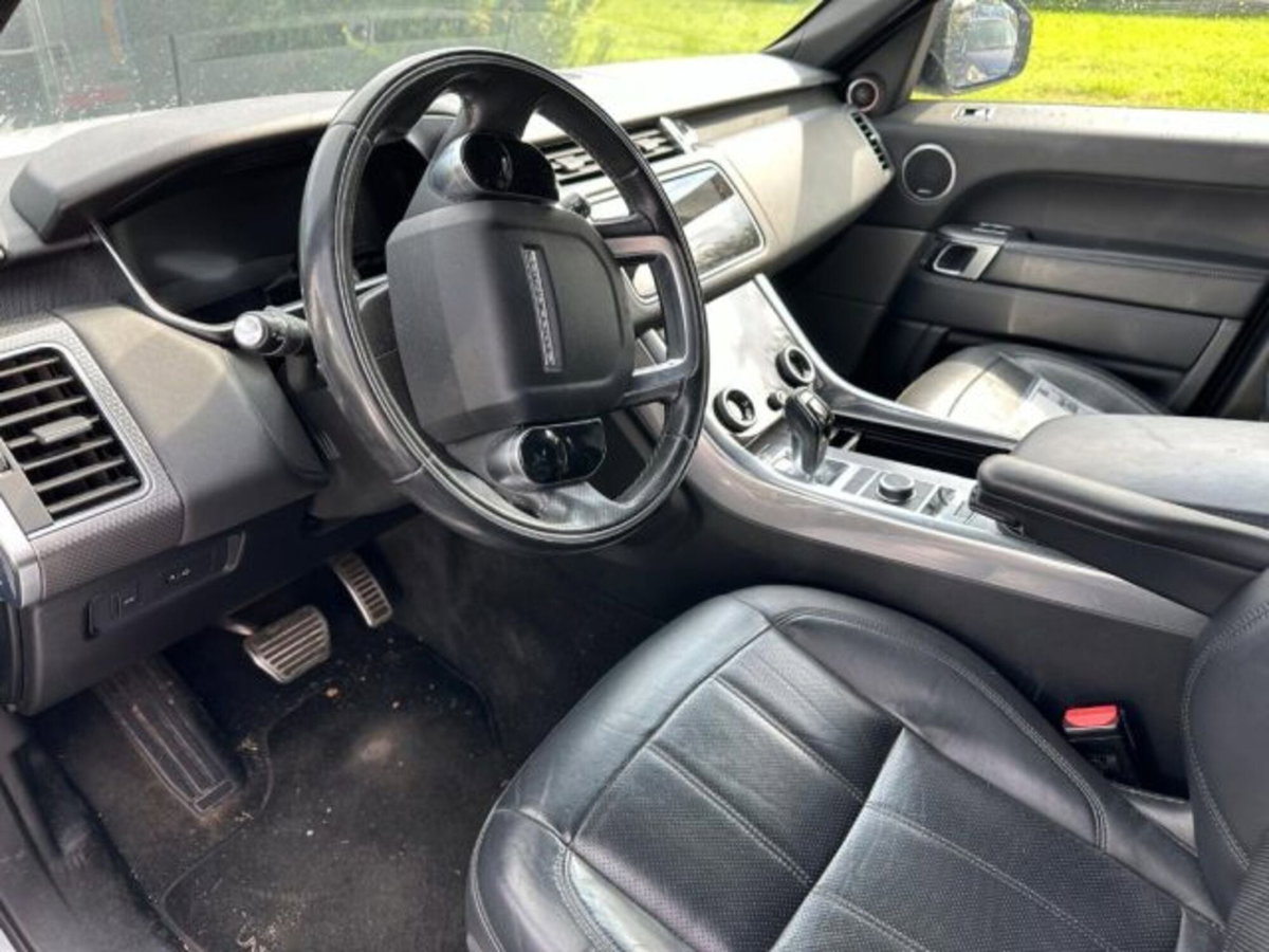 Land Rover Range Rover Sport 3.0 TDV6 HSE Dynamic (2)