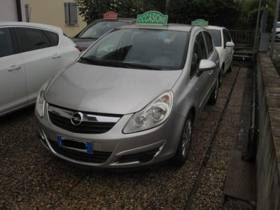 Opel Corsa 1.2 5 porte Club usata