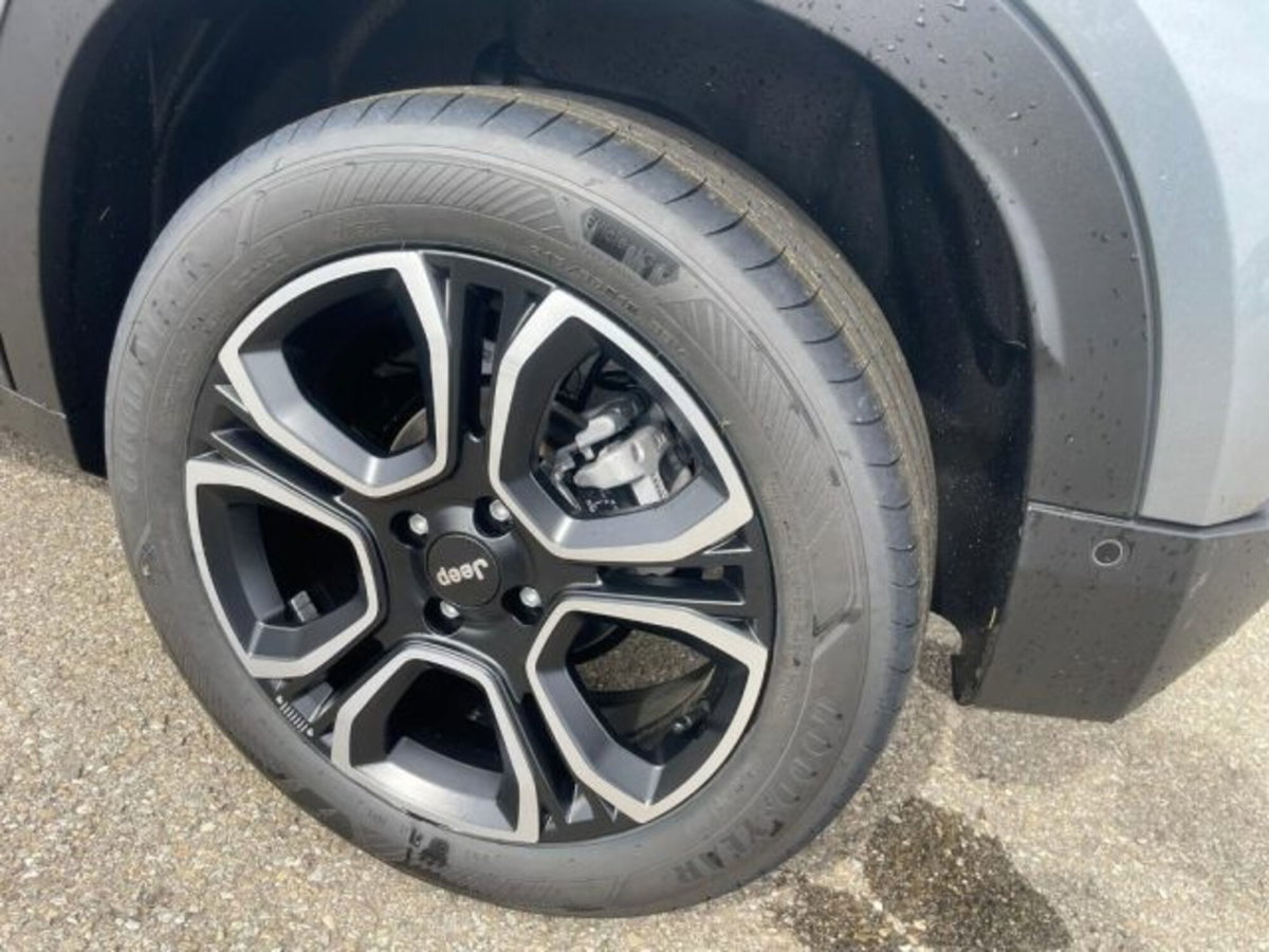 Jeep Avenger 1.2 turbo Summit fwd 100cv (5)