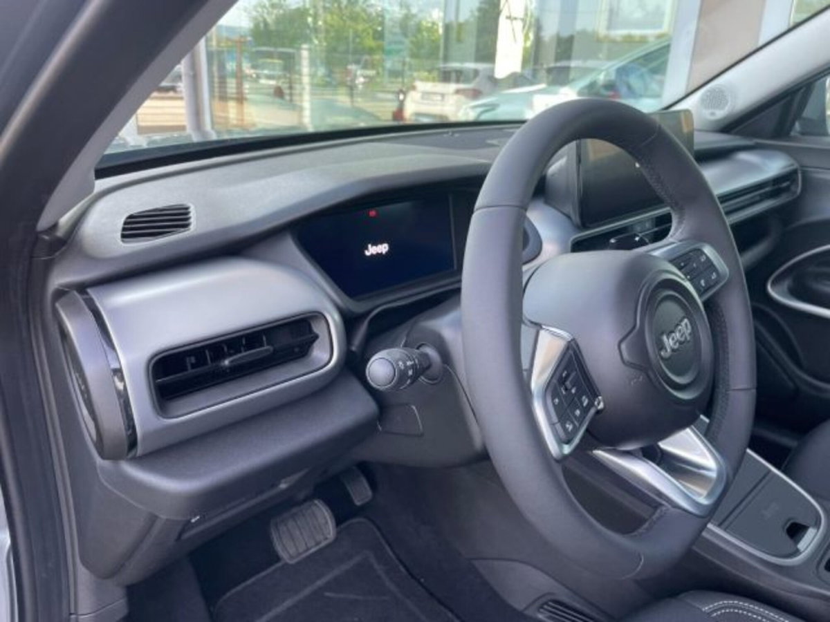 Jeep Avenger 1.2 turbo Altitude fwd 100cv (6)