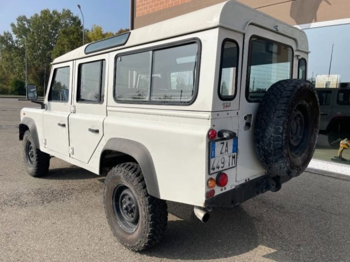 Land Rover Defender 110 2.5 Td5 cat Station Wagon SE (10)