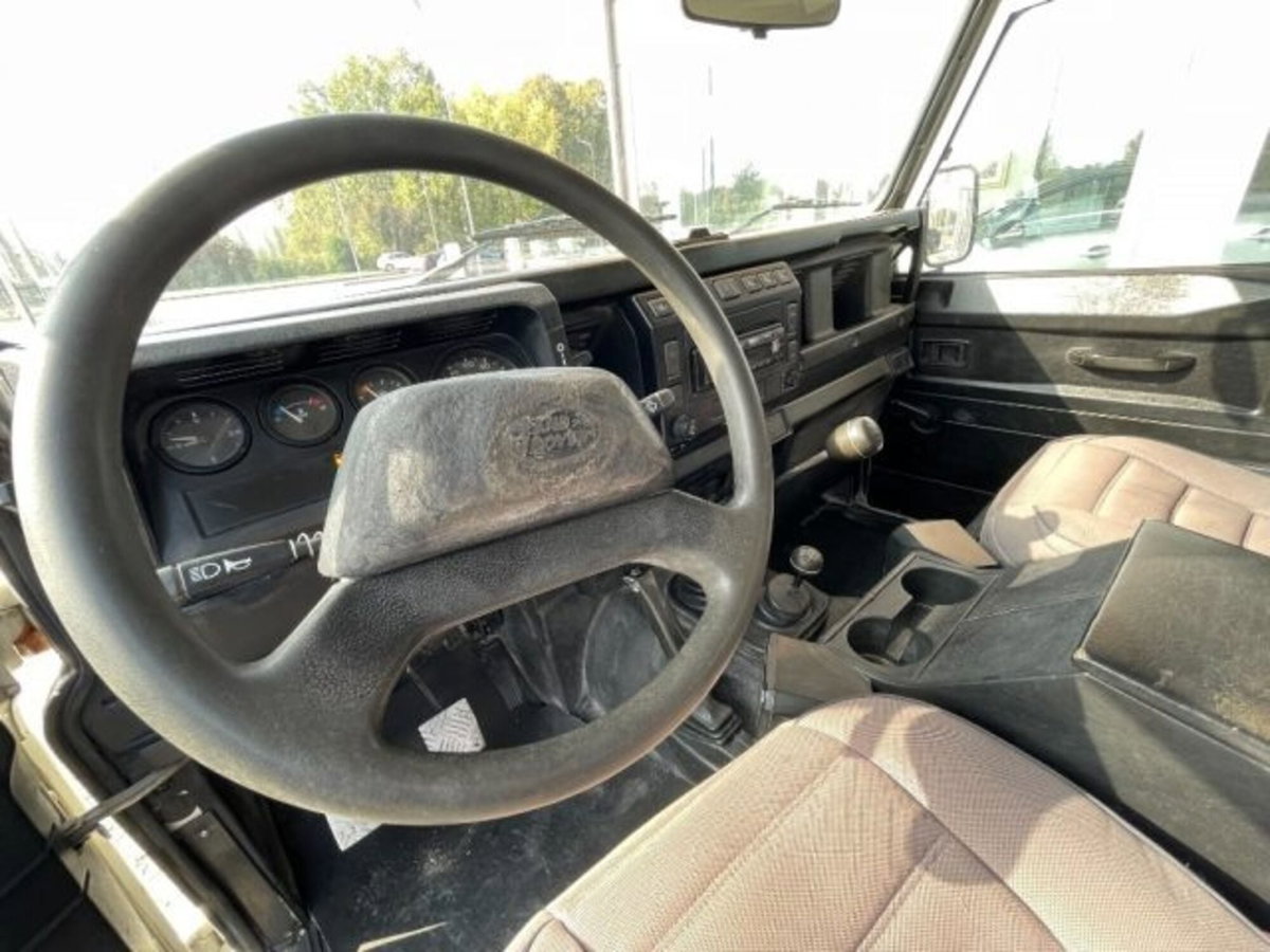 Land Rover Defender 110 2.5 Td5 cat Station Wagon SE (14)