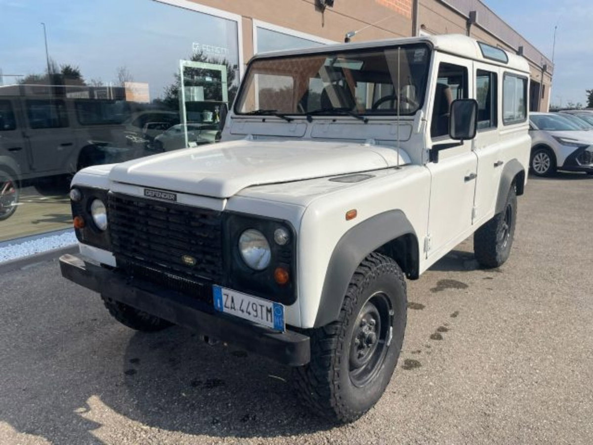 Land Rover Defender 110 2.5 Td5 cat Station Wagon SE (19)