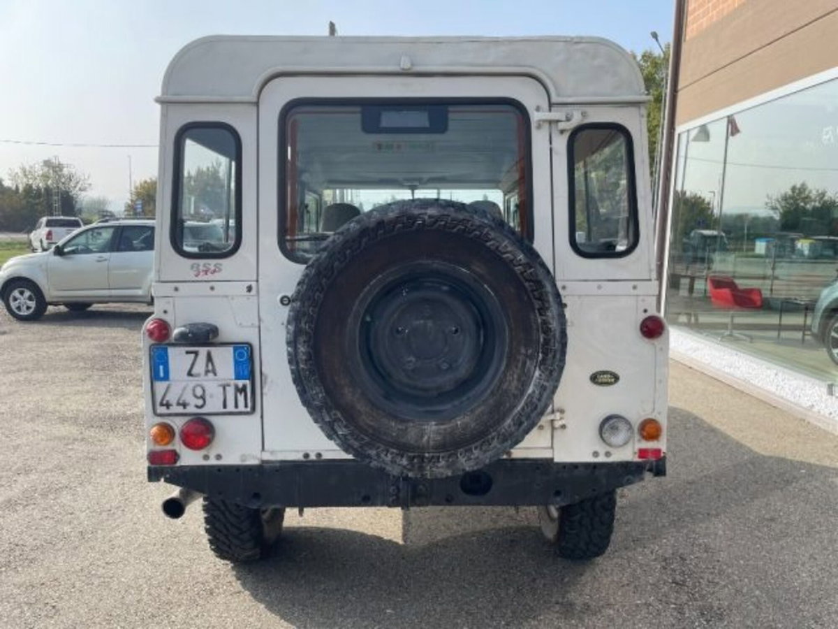 Land Rover Defender 110 2.5 Td5 cat Station Wagon SE (9)