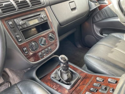 Mercedes-Benz Classe ML 270 turbodiesel cat CDI (9)