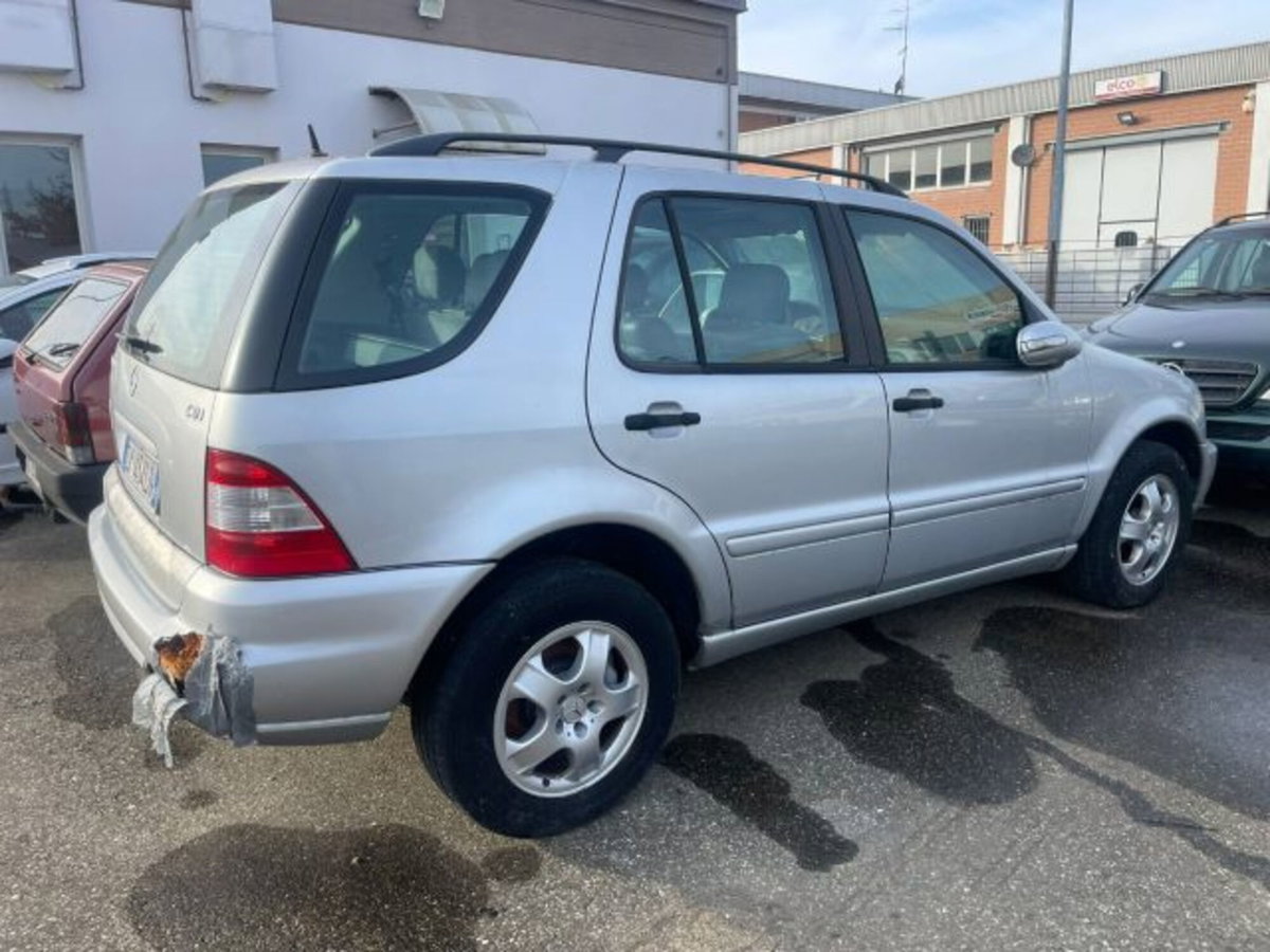 Mercedes-Benz Classe ML 270 turbodiesel cat CDI Classic (3)