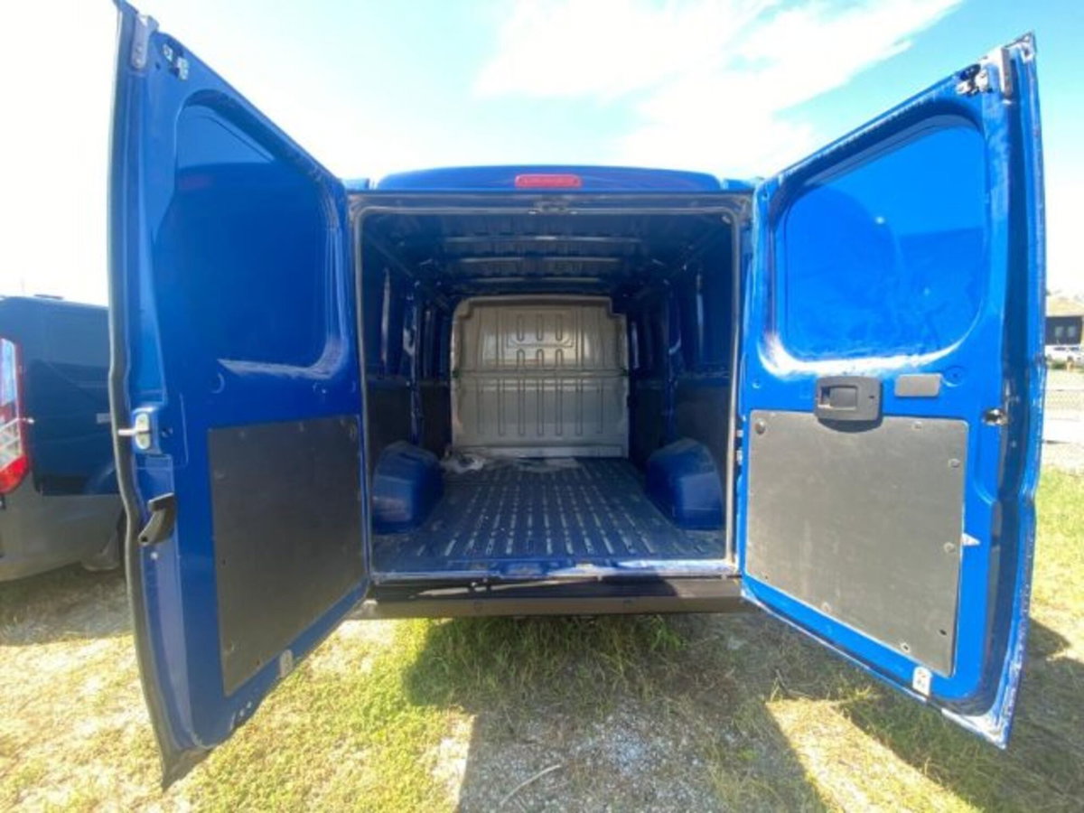 Peugeot Boxer Furgone 330 2.2 BlueHDi 140 S&S PC-TN Furgone Premium (7)