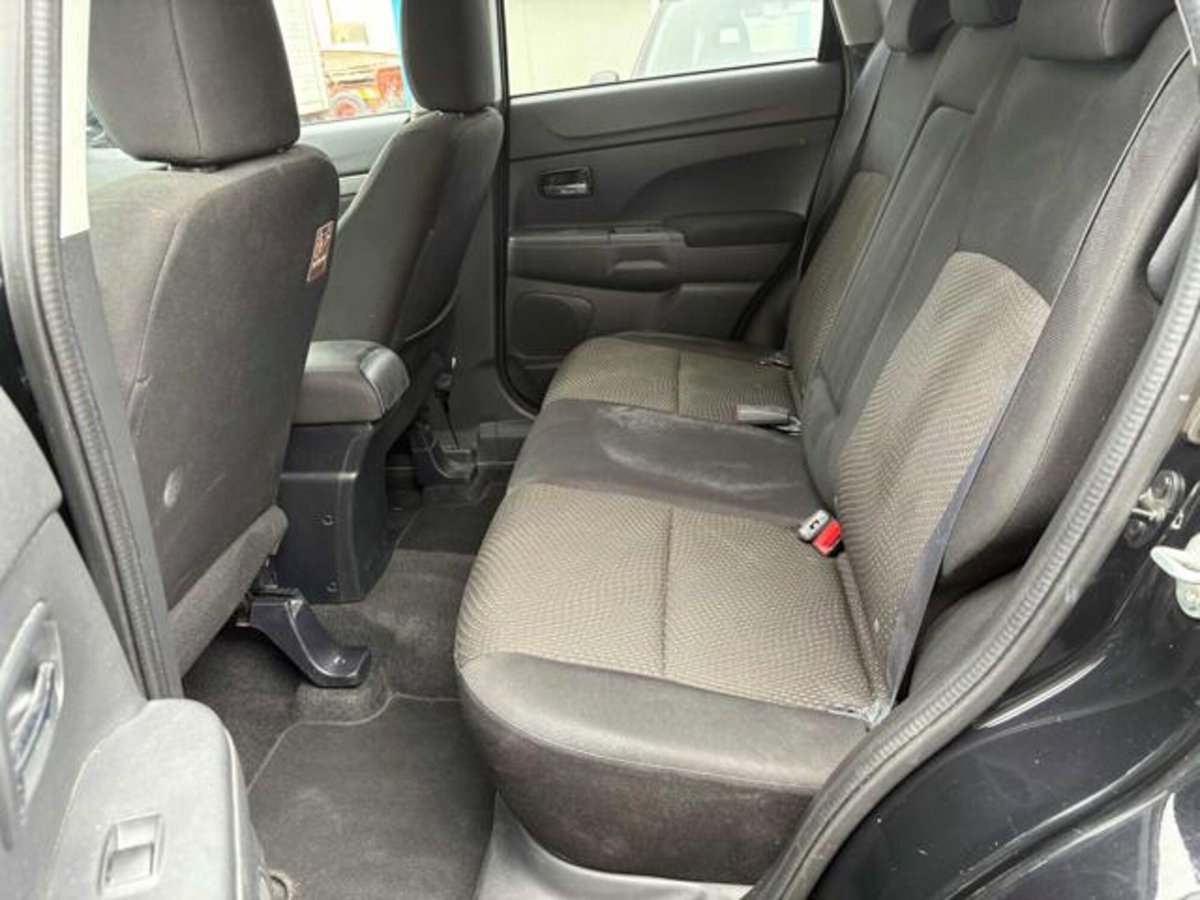 Mitsubishi ASX 1.6 DI-D 114 CV 2WD Inform (9)