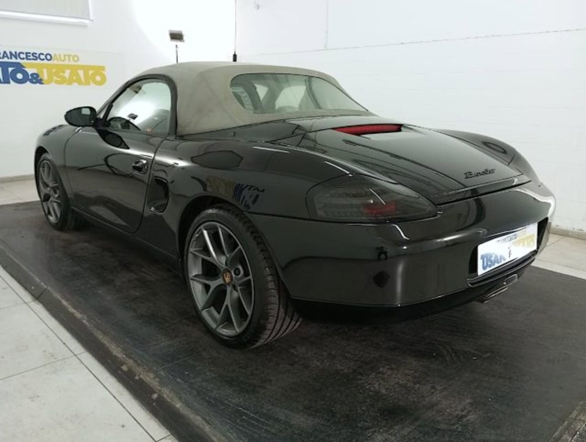 Porsche Boxster 2.7 (2)
