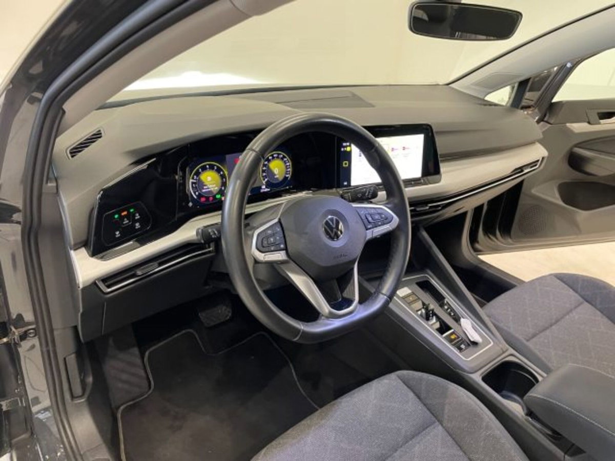 Volkswagen Golf 1.0 eTSI EVO DSG Life (15)