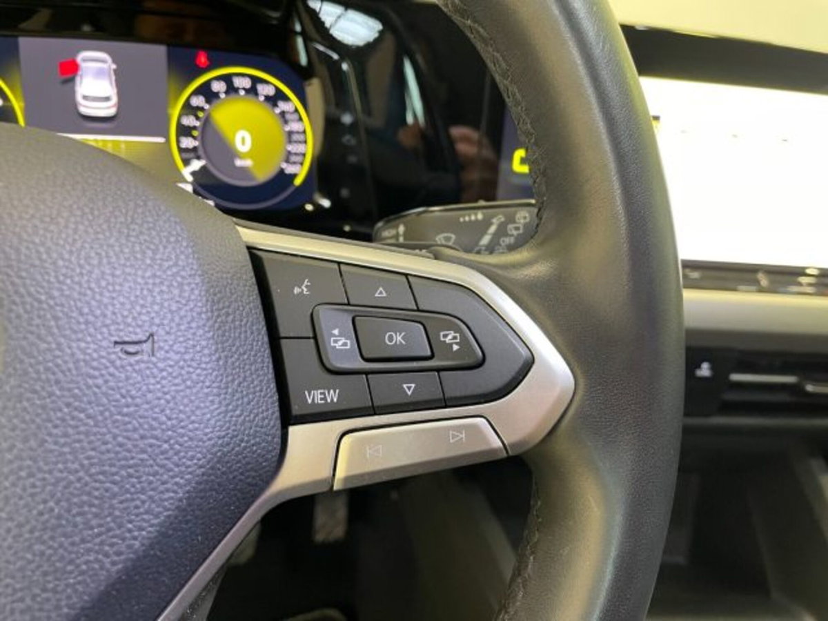 Volkswagen Golf 1.0 eTSI EVO DSG Life (20)