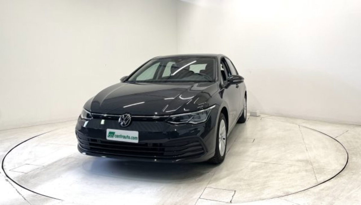 Volkswagen Golf 1.0 eTSI EVO DSG Life (3)