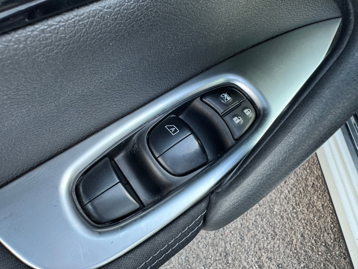Nissan Qashqai 1.5 dCi Tekna (11)