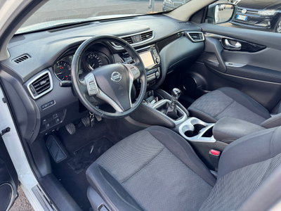 Nissan Qashqai 1.5 dCi Tekna (13)