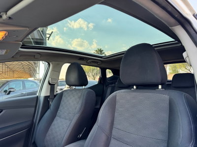 Nissan Qashqai 1.5 dCi Tekna (16)