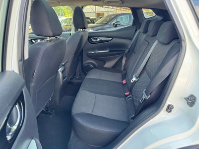Nissan Qashqai 1.5 dCi Tekna (17)