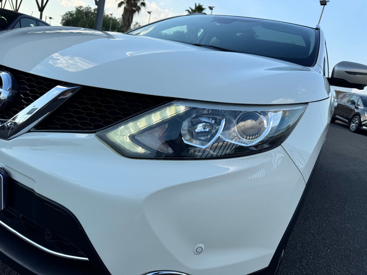 Nissan Qashqai 1.5 dCi Tekna (8)