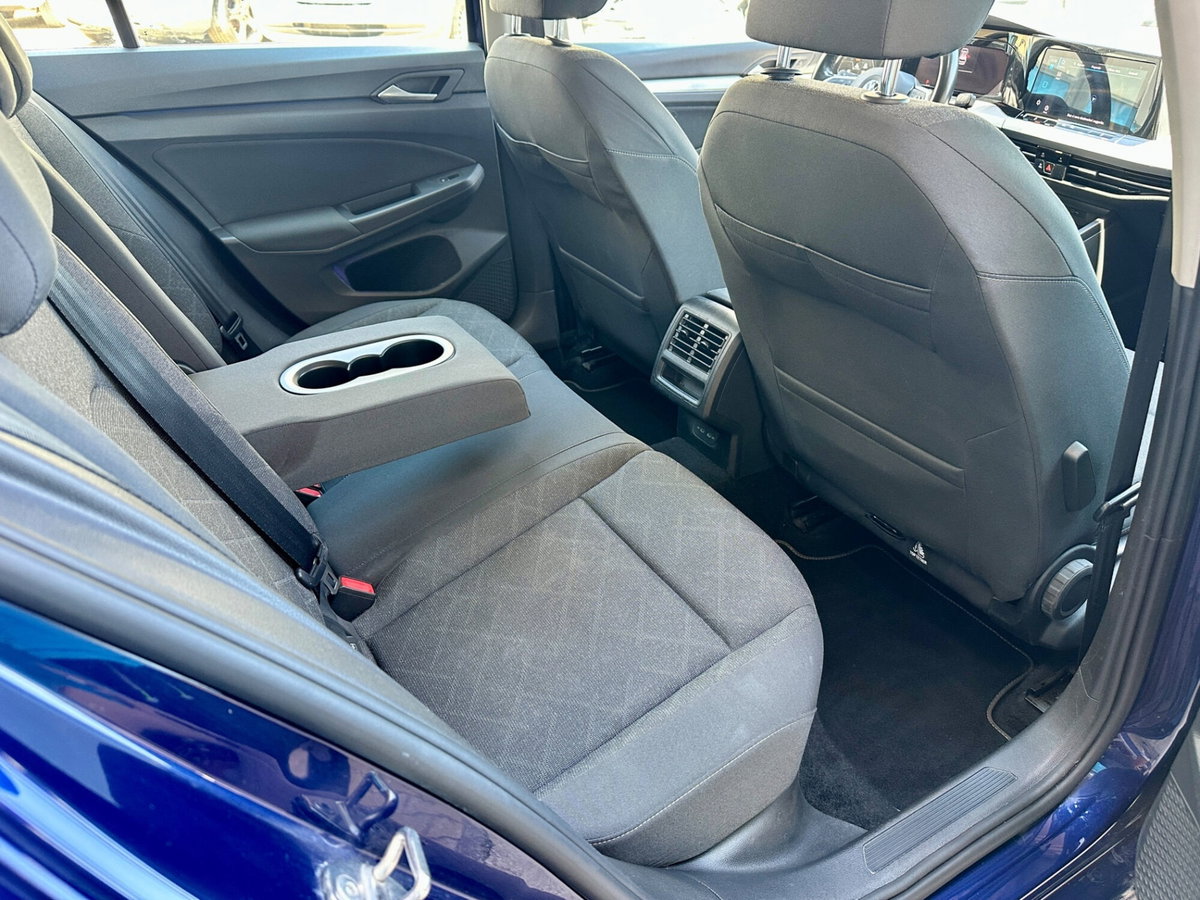 Volkswagen Golf 2.0 TDI 150 CV DSG SCR R-Line (14)