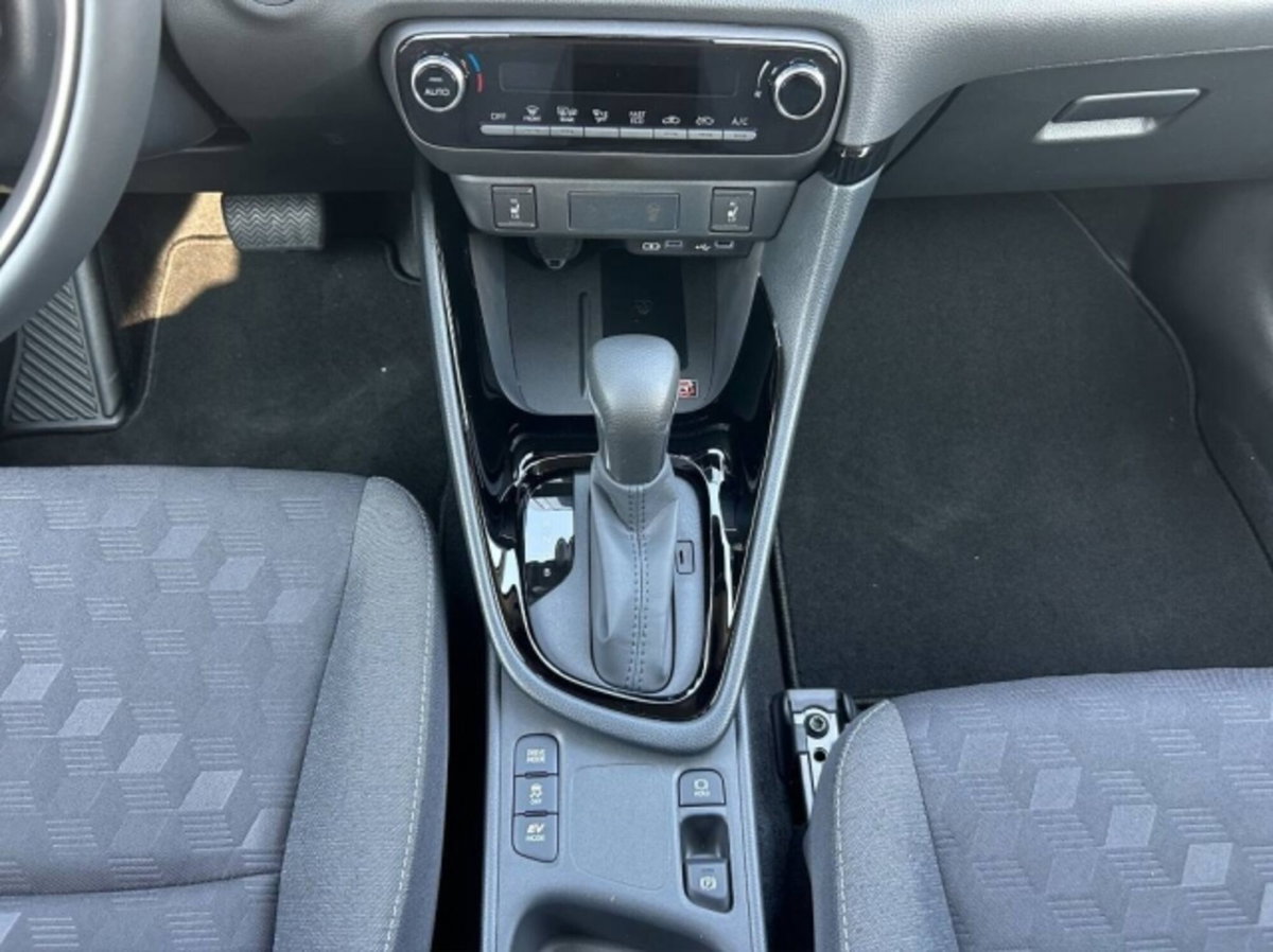 Toyota Yaris Trend (15)