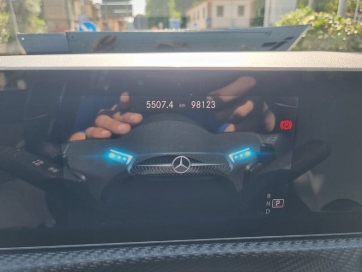 Mercedes-Benz Classe A Sedan 180 d Automatic 4p. Business (12)