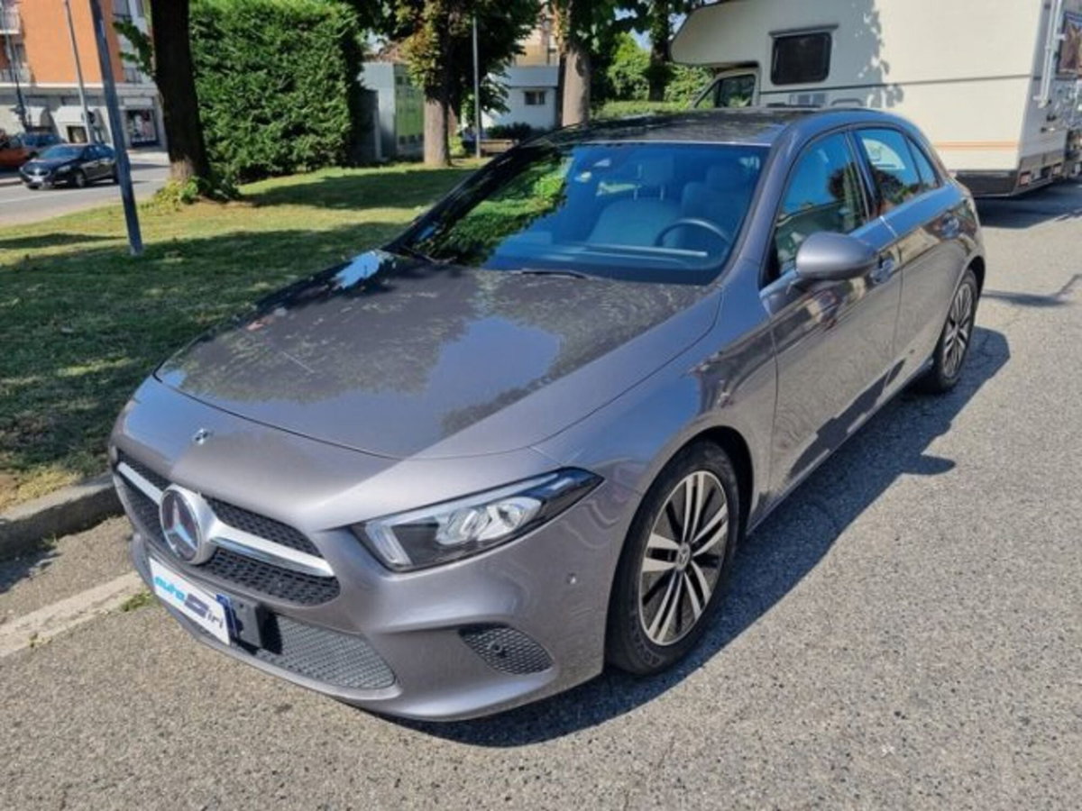 Mercedes-Benz Classe A Sedan 180 d Automatic 4p. Business (4)