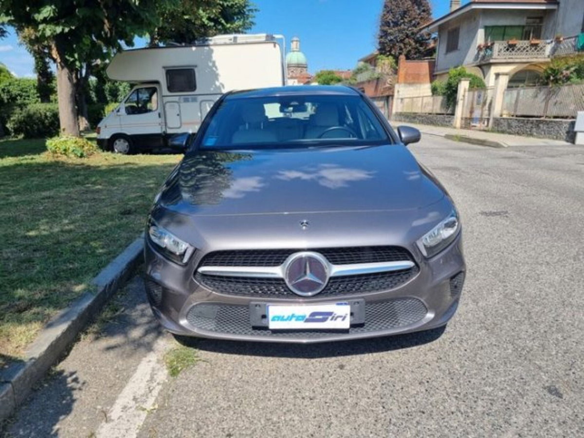 Mercedes-Benz Classe A Sedan 180 d Automatic 4p. Business (5)