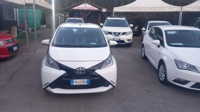 Toyota Aygo 1.0 VVT-i 69 CV 5 porte x-cool usata