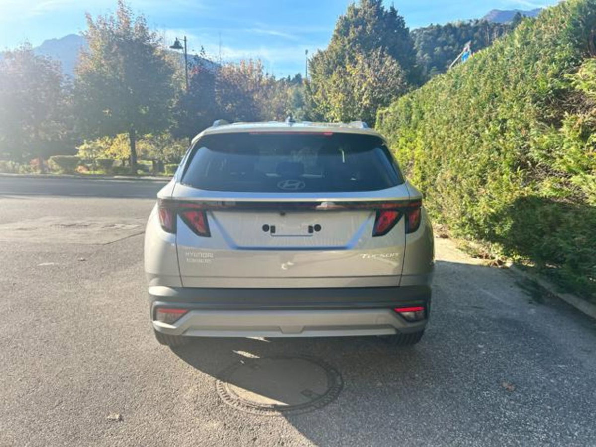 Hyundai Tucson 1.6 crdi 48V Business 2wd dct (5)
