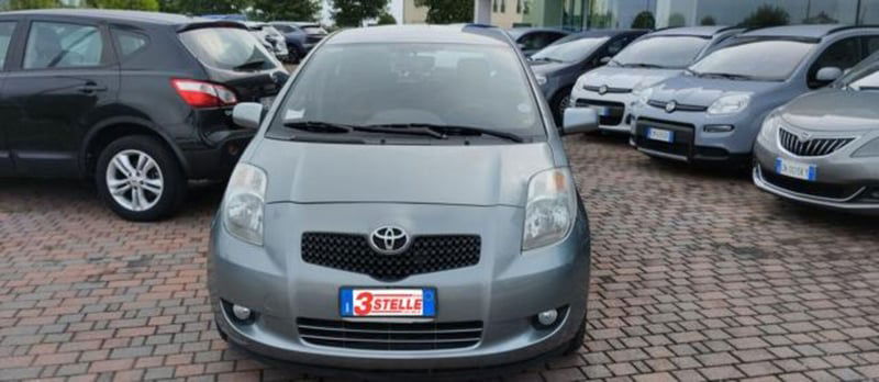 Toyota Yaris 1.3 5 porte Luna