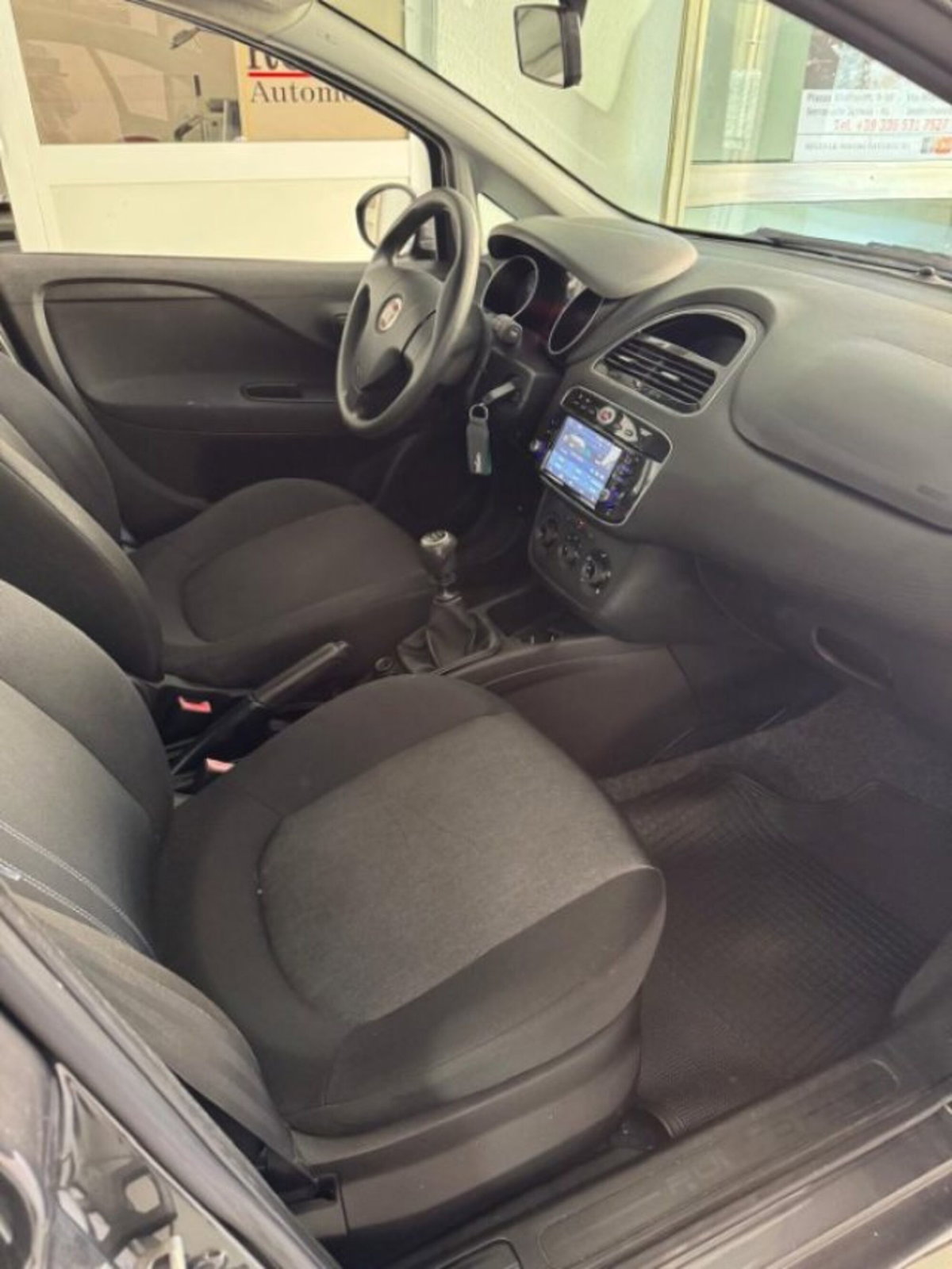 Fiat Punto 1.2 8V 5 porte Easy (5)