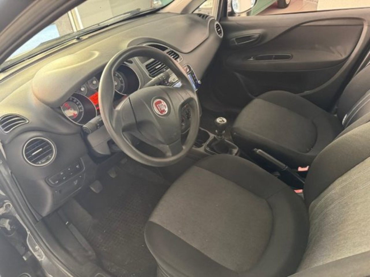 Fiat Punto 1.2 8V 5 porte Easy (6)
