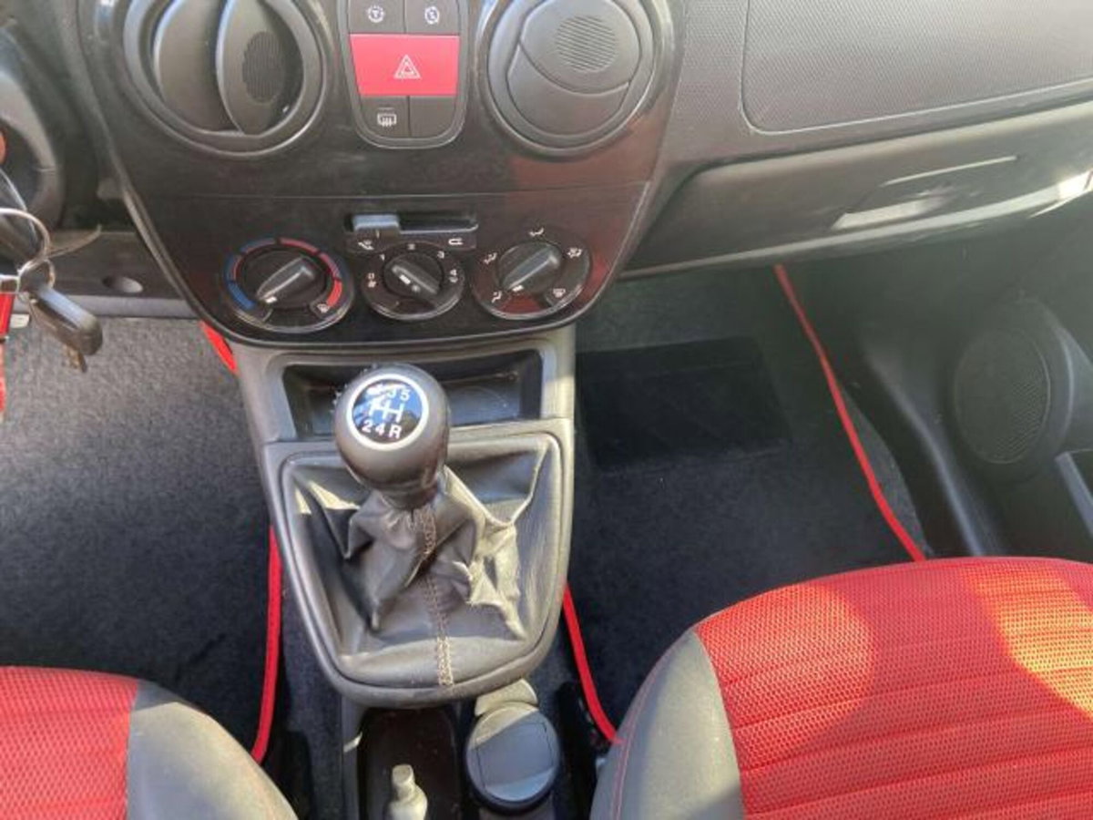 Fiat Qubo 1.3 MJT 95 CV Trekking (8)