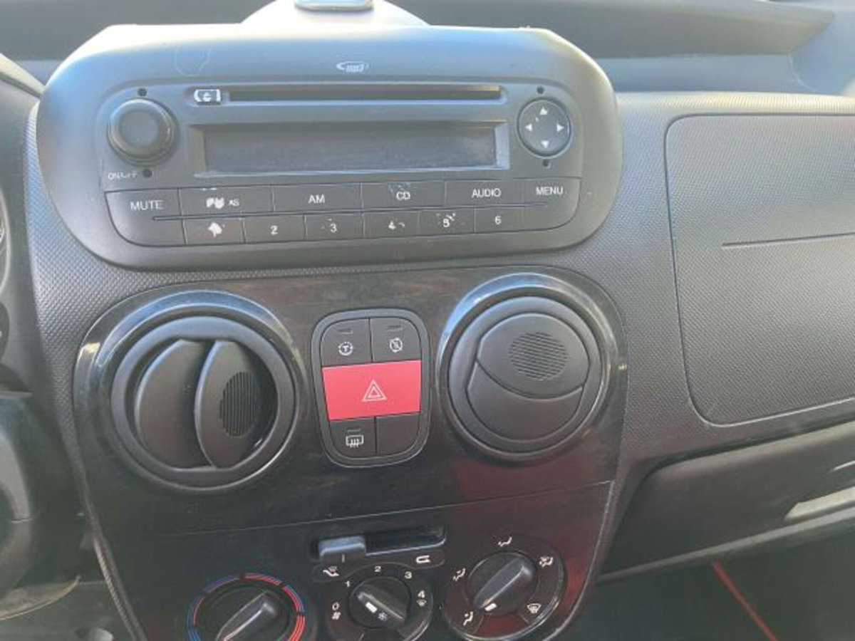 Fiat Qubo 1.3 MJT 95 CV Trekking (9)