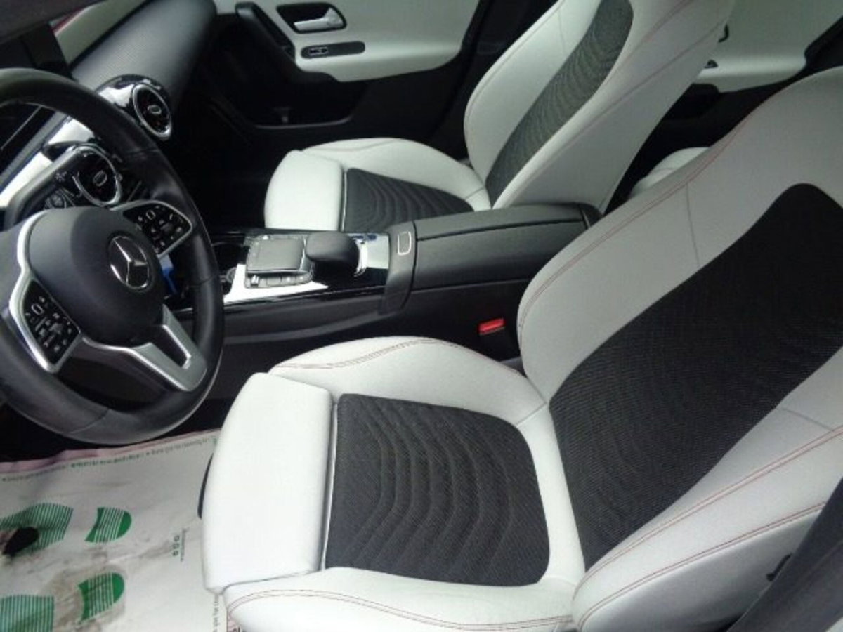 Mercedes-Benz Classe A Sedan 180 d Automatic 4p. Business (3)