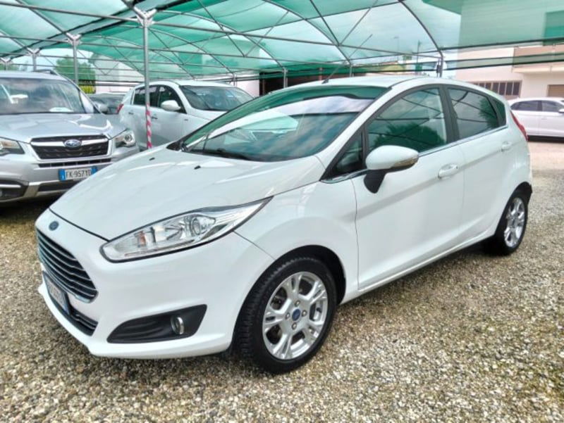 Ford Fiesta 1.5 TDCi 75CV 5 porte Titanium